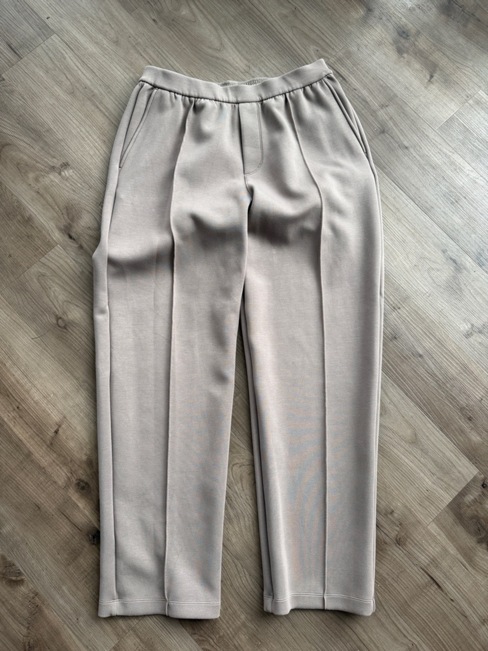 Lululemon Sweats Pleat Front Trousers